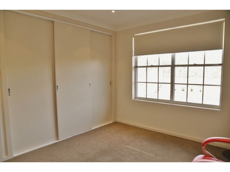 24 Regent Street, Cessnock NSW 2325