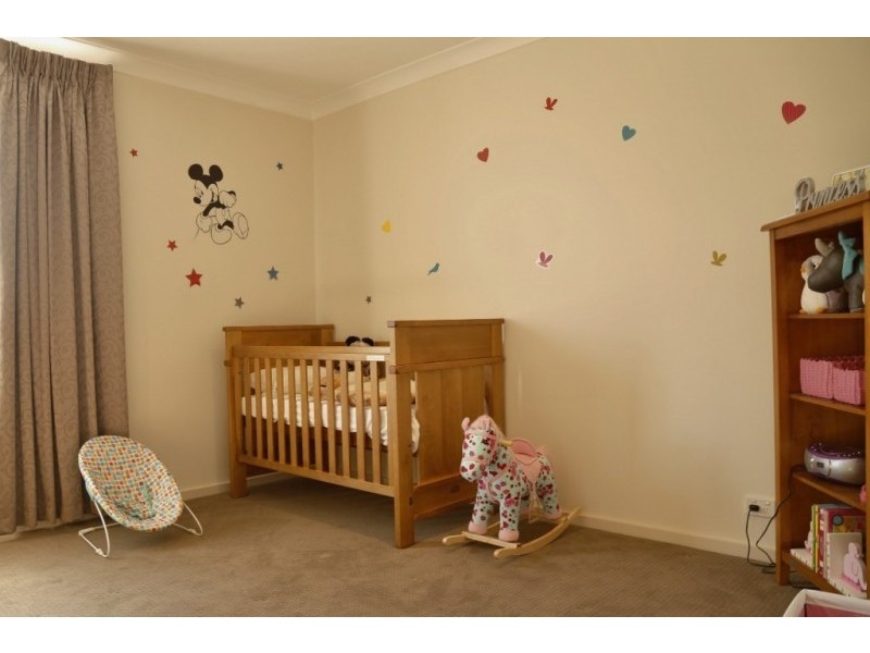 24 Regent Street, Cessnock NSW 2325