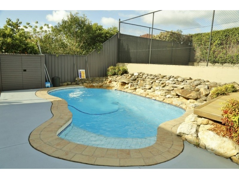 24 Regent Street, Cessnock NSW 2325