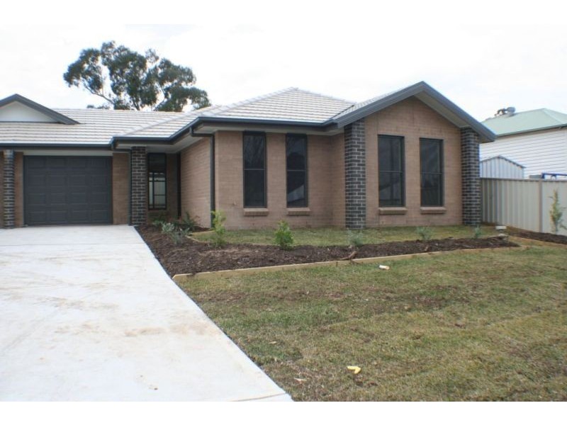 2/33 Gillies Street, Kurri Kurri NSW 2327