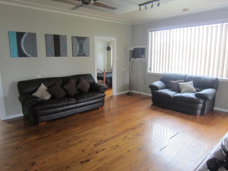 24 Third Street, Weston NSW 2326