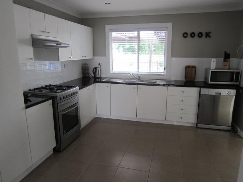 24 Third Street, Weston NSW 2326