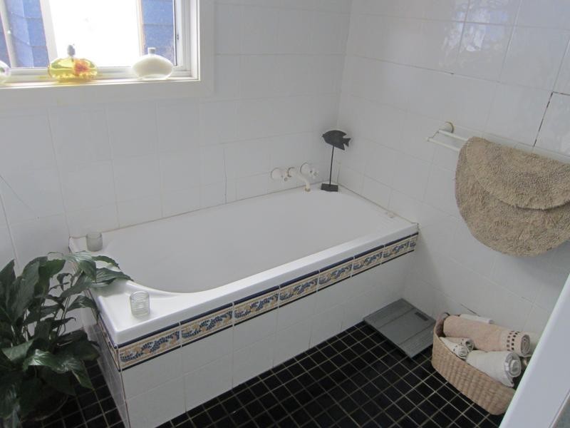 24 Third Street, Weston NSW 2326