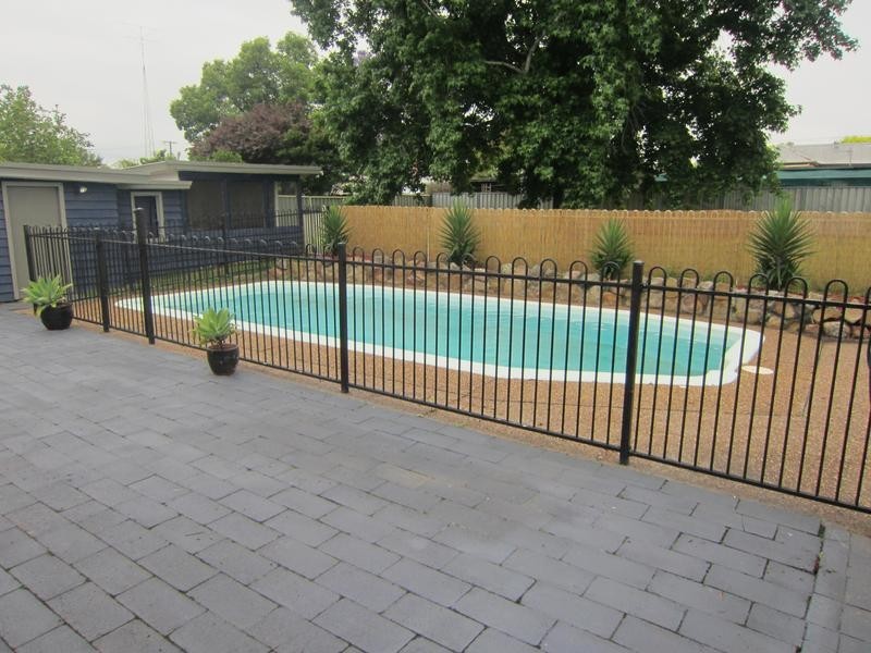 24 Third Street, Weston NSW 2326