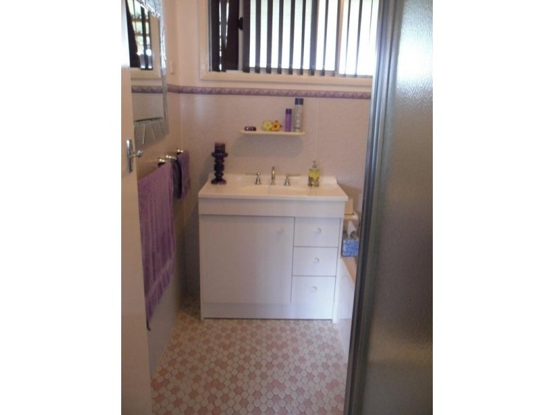 9 Fifth Street, Weston NSW 2326
