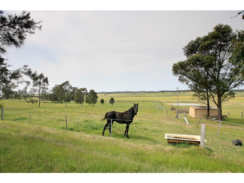 90 Main Road, Cliftleigh NSW 2321