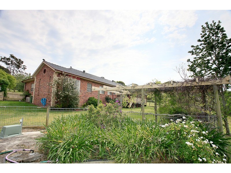 90 Main Road, Cliftleigh NSW 2321