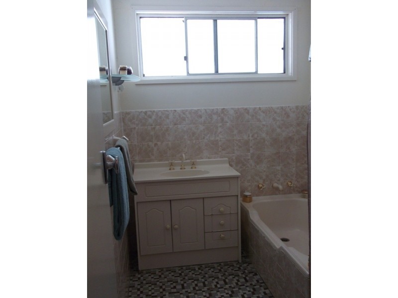 33 Sixth Street, Weston NSW 2326