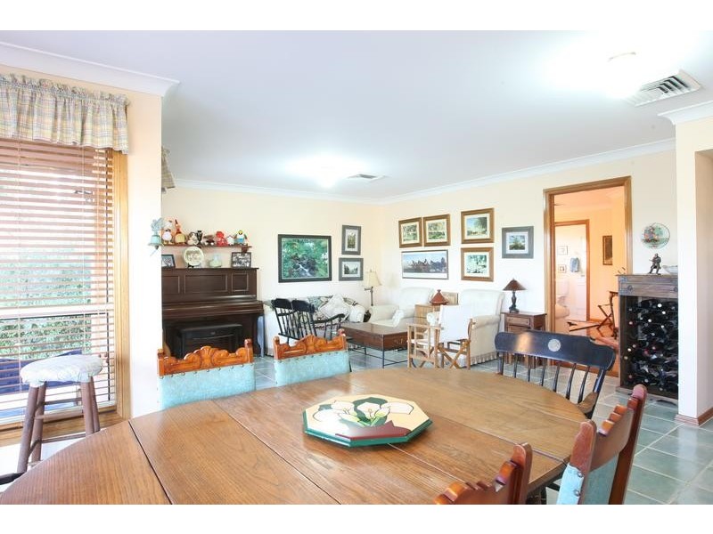 9 Convent Close, Cessnock NSW 2325