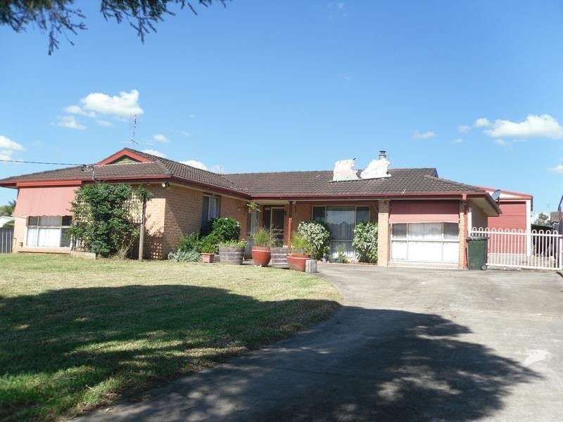 39 Tomalpin Street, Kearsley NSW 2325