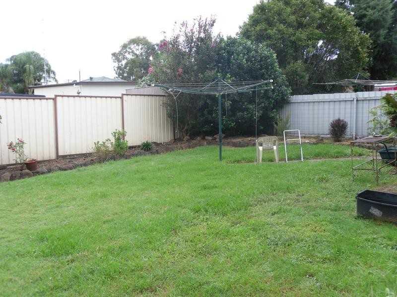 8 Butler Parade, Kurri Kurri NSW 2327