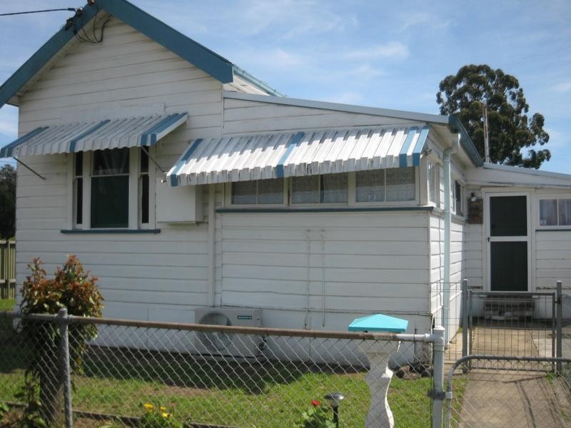 12 Nelson Street, Cessnock NSW 2325