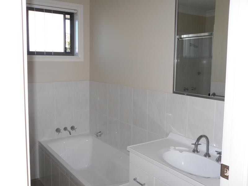 1 & 2/43 Hebburn Street, Pelaw Main NSW 2327