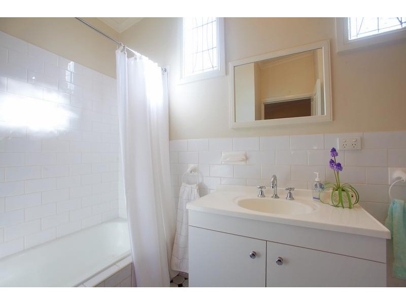 25 Railway Street, Kurri Kurri NSW 2327