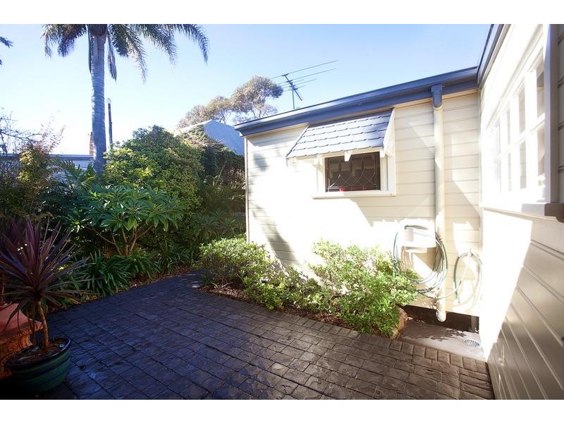 25 Railway Street, Kurri Kurri NSW 2327