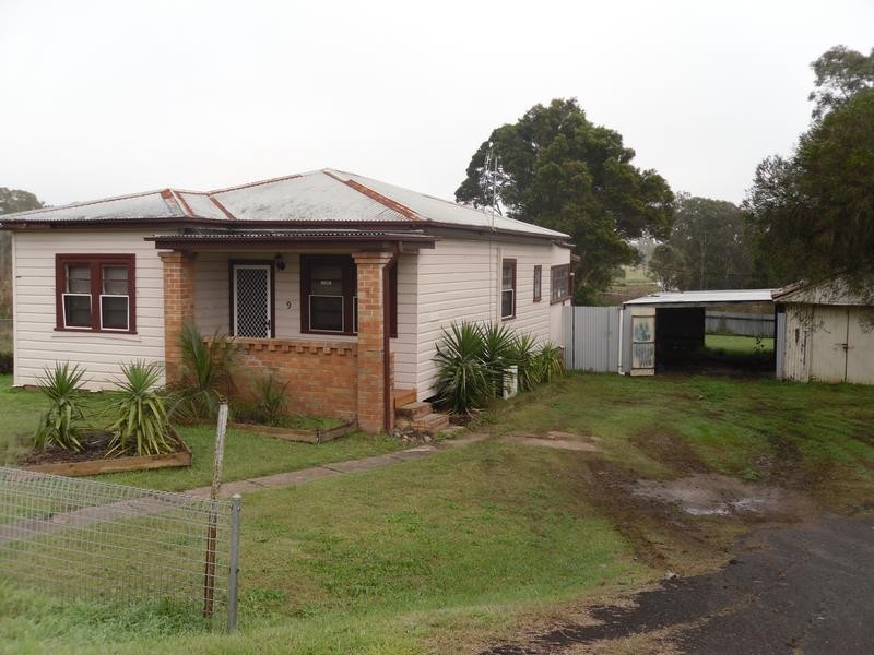 9 Main Road, Cliftleigh NSW 2321