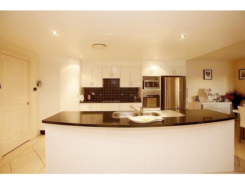 6 Parker Place, Kurri Kurri NSW 2327