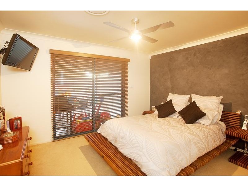 6 Parker Place, Kurri Kurri NSW 2327