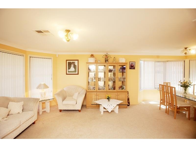 52 Acacia Street, Kurri Kurri NSW 2327