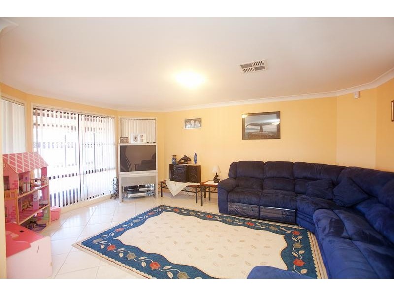 52 Acacia Street, Kurri Kurri NSW 2327