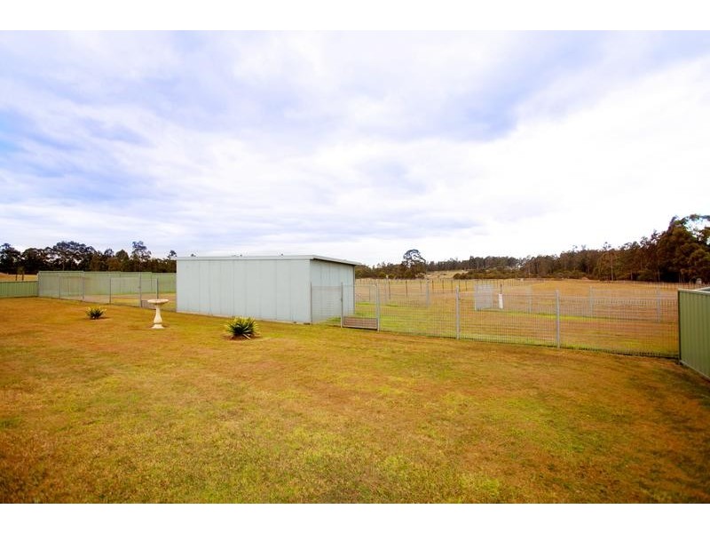 210 Frame Dr, Sawyers Gully NSW 2326