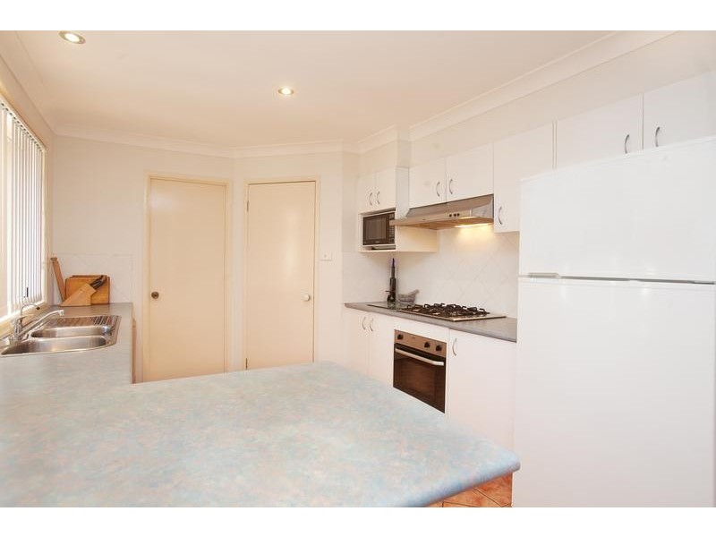 5 Fitzgibbon Place, Kurri Kurri NSW 2327