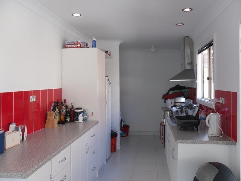 2 Stuart Street, Abernethy NSW 2325