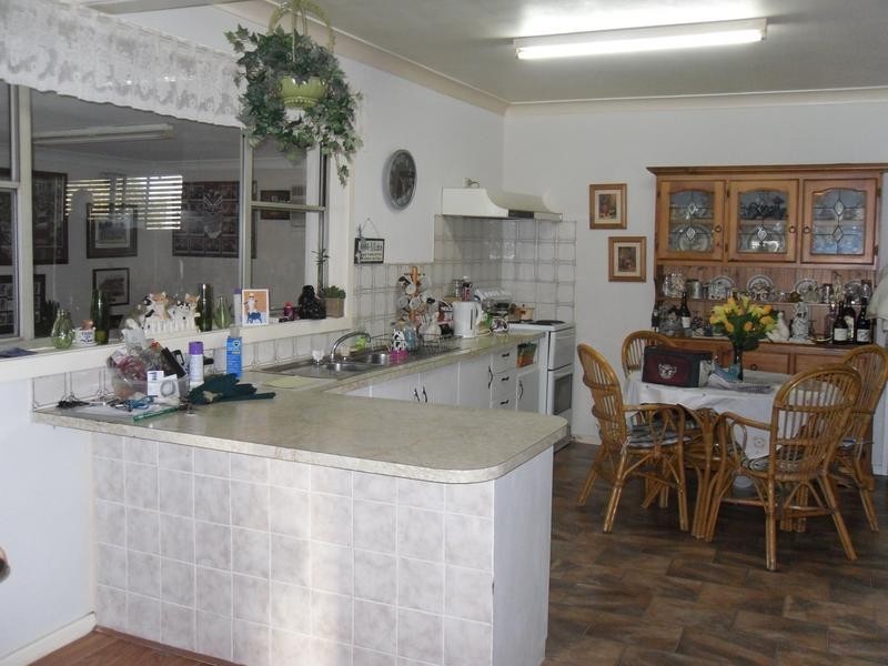 3 Cessnock Road, Weston NSW 2326