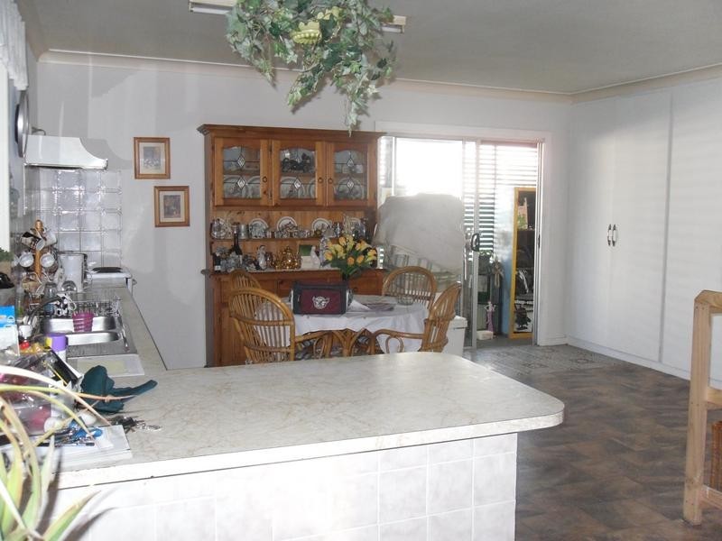 3 Cessnock Road, Weston NSW 2326