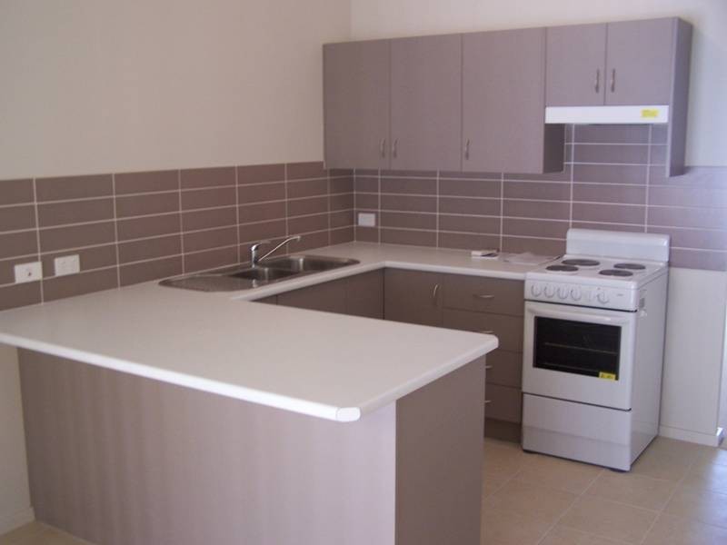 2/121 Hopetoun Street, Kurri Kurri NSW 2327