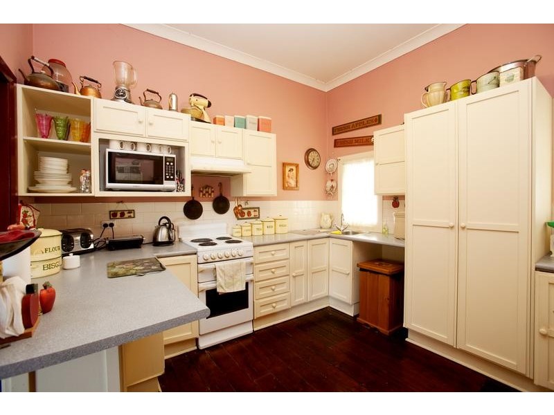 37 Maitland Street, Kurri Kurri NSW 2327