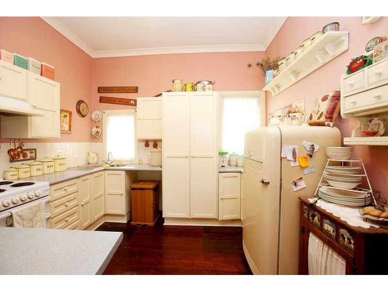 37 Maitland Street, Kurri Kurri NSW 2327