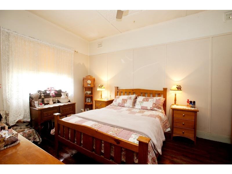 37 Maitland Street, Kurri Kurri NSW 2327