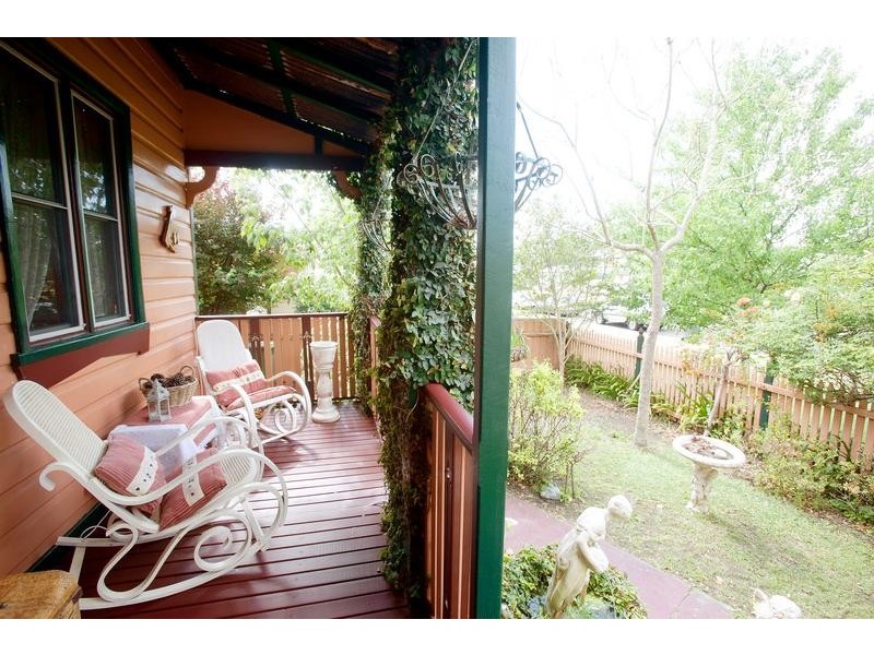 37 Maitland Street, Kurri Kurri NSW 2327