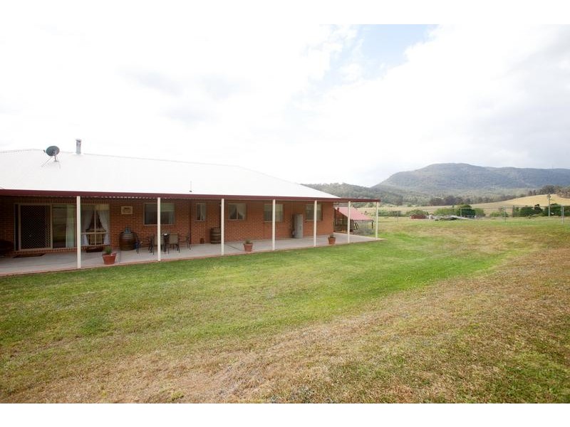 483 Sandy Creek Road, Mount Vincent NSW 2323