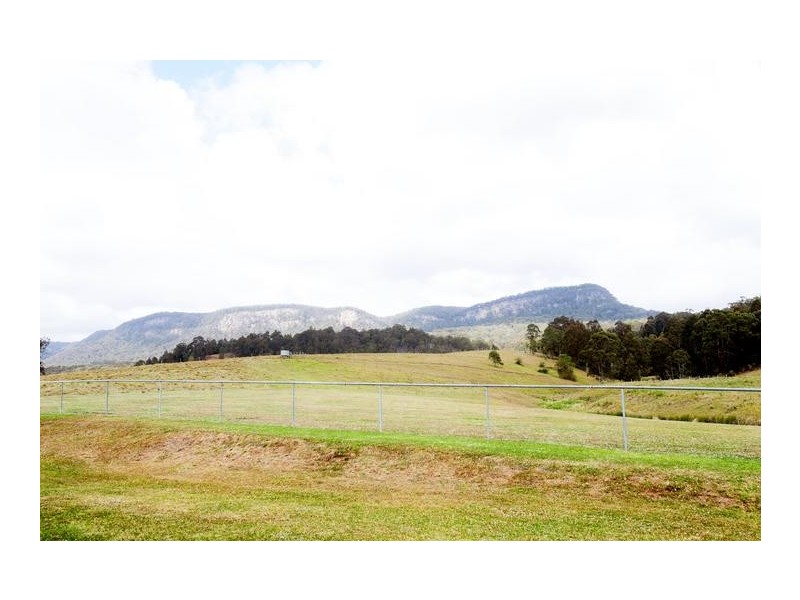 483 Sandy Creek Road, Mount Vincent NSW 2323