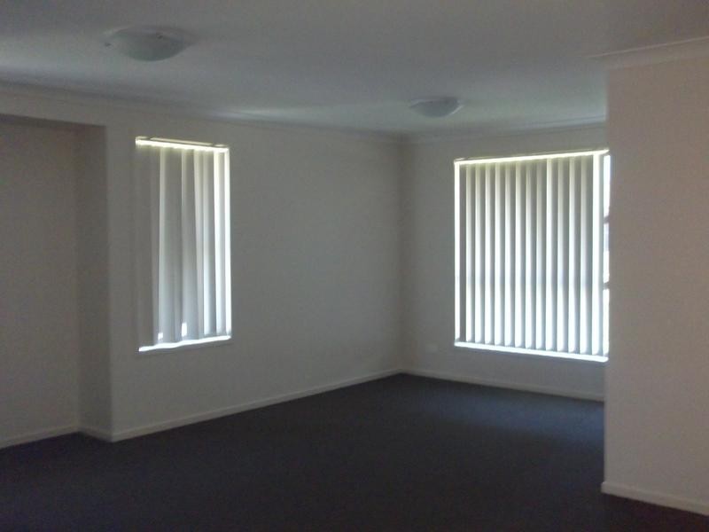 1 Hepburn Cls, Rutherford NSW 2320