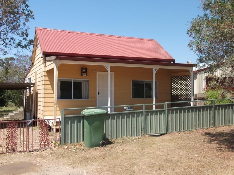 54 Barton St, Kurri Kurri NSW 2327