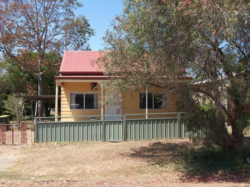 54 Barton St, Kurri Kurri NSW 2327