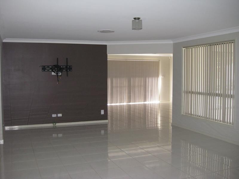 41 Neath St, Pelaw Main NSW 2327