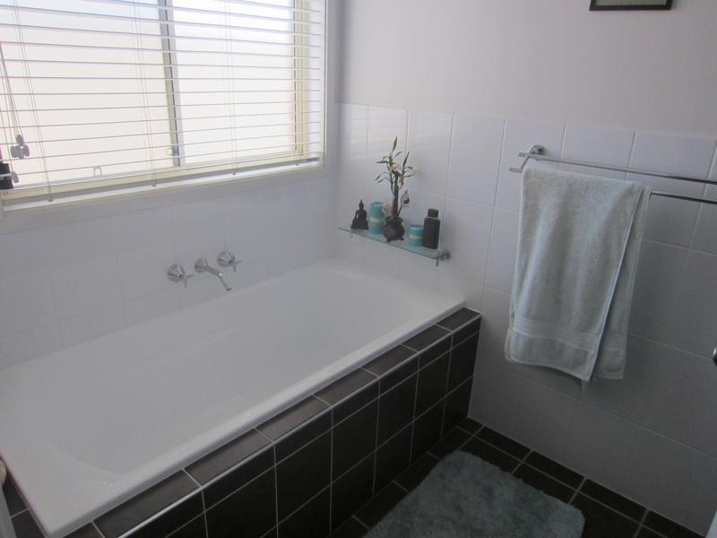 3 Connel Drive, Heddon Greta NSW 2321