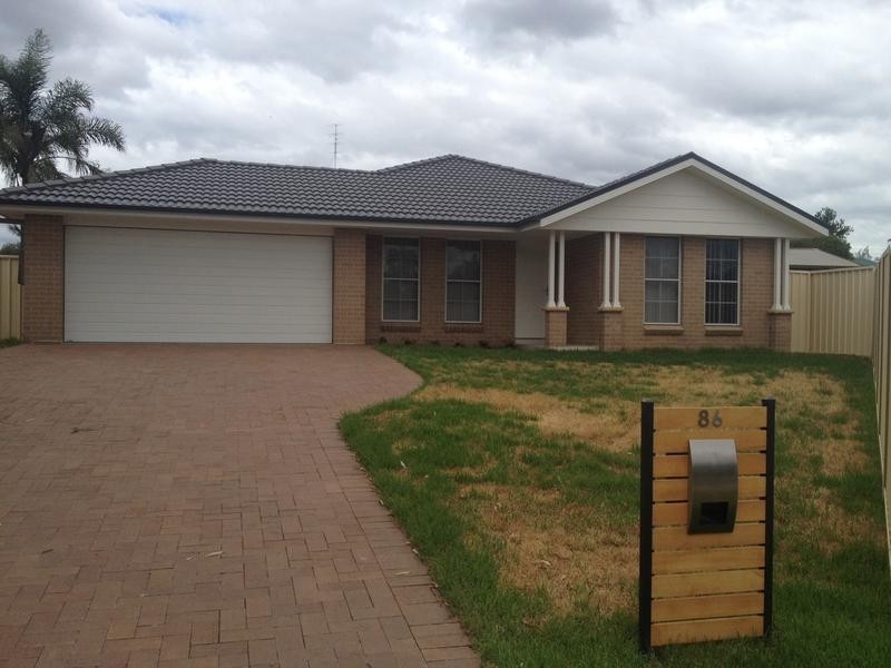 86 Main Road, Heddon Greta NSW 2321