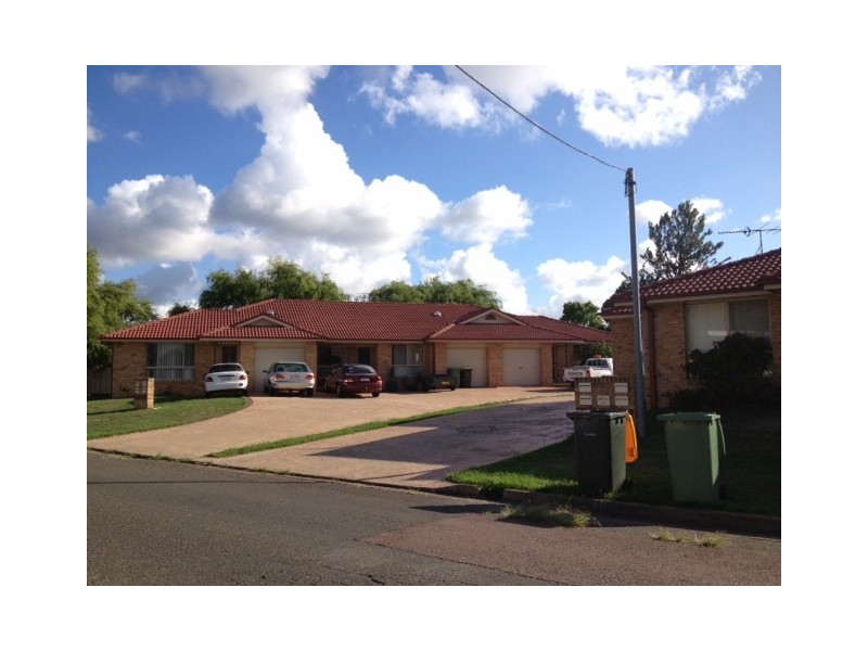 3/4 Sports Ave, Cessnock NSW 2325