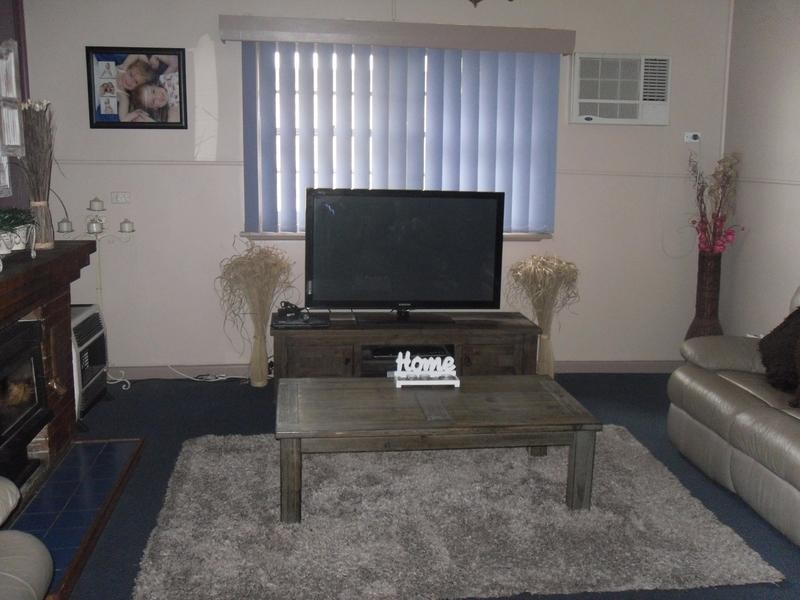 16 First Street, Weston NSW 2326