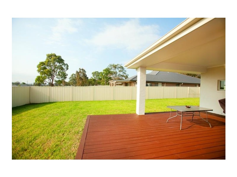 35 Ashton Drive, Heddon Greta NSW 2321