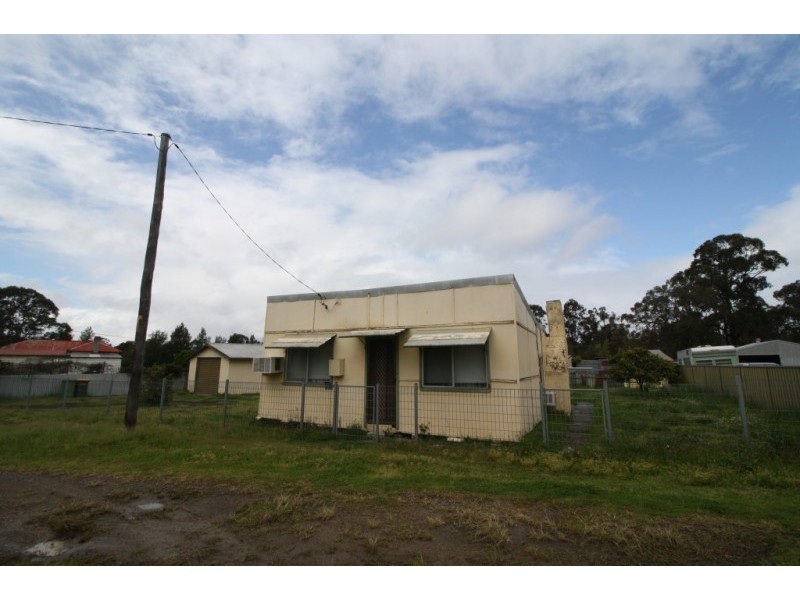 2 Forbes Street, Abermain NSW 2326