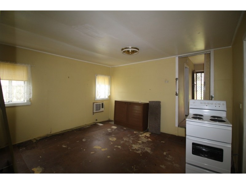 2 Forbes Street, Abermain NSW 2326