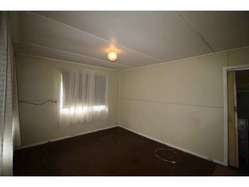 2 Forbes Street, Abermain NSW 2326