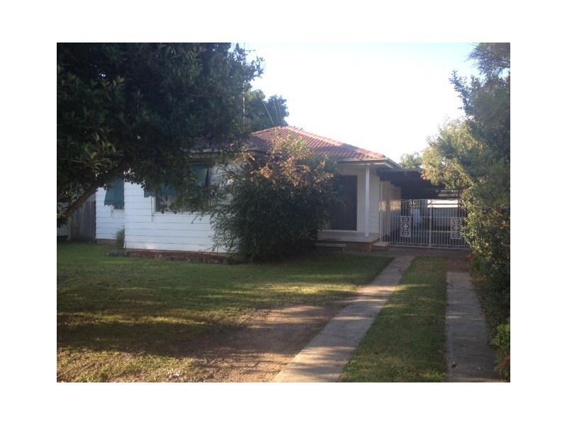 42 Blackwood Avenue, Cessnock NSW 2325