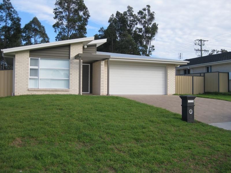 4 Chablis Drive, Cessnock NSW 2325